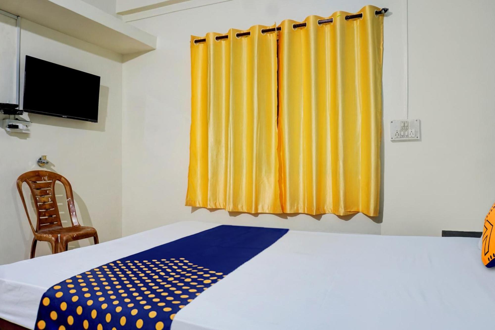 Spot On Samadhan Lodge Pune Exteriör bild