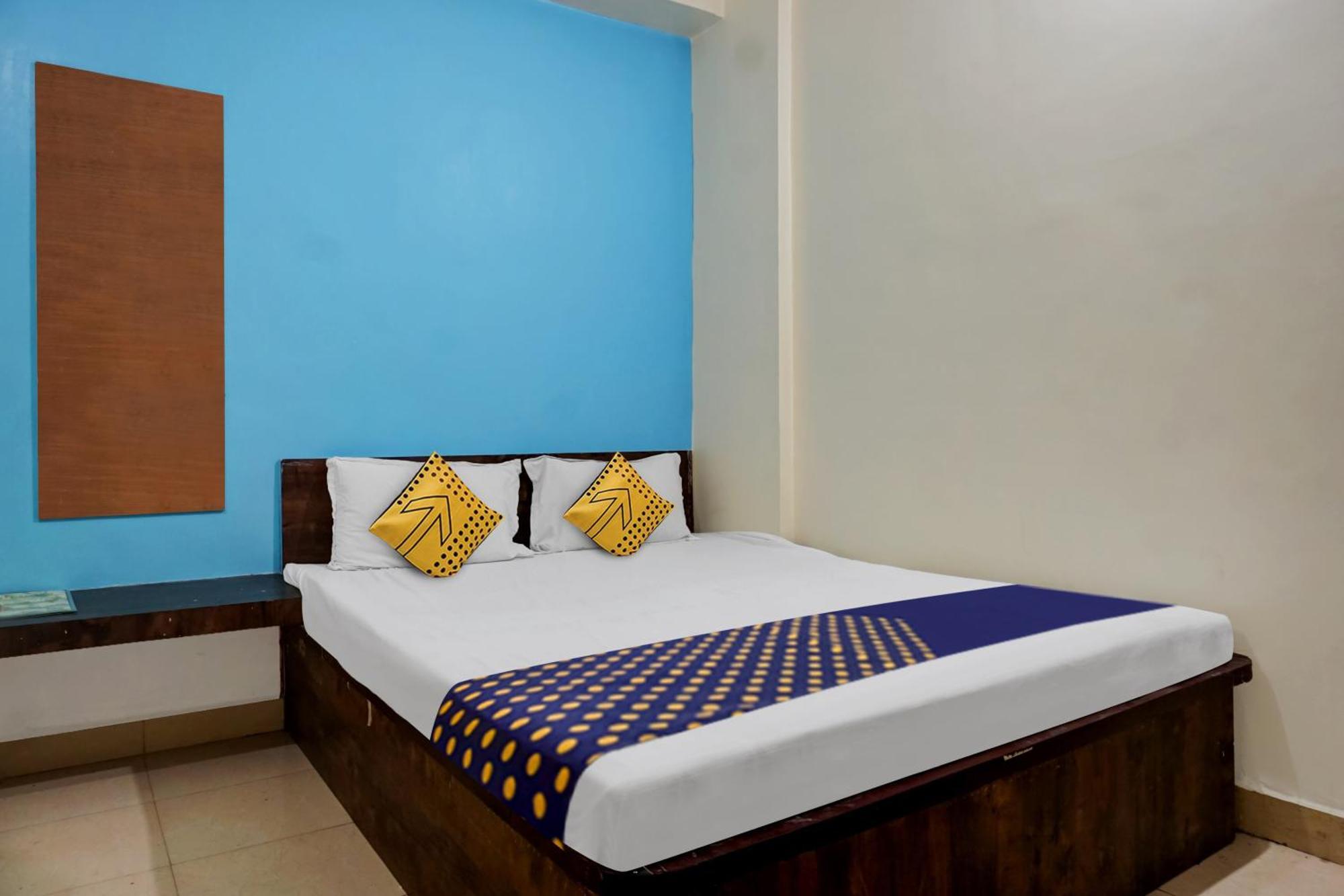 Spot On Samadhan Lodge Pune Exteriör bild